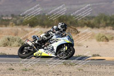 media/Oct-04-2025-CVMA (Sat) [[408bcdd6e4]]/Race 13-Amateur Supersport Open/